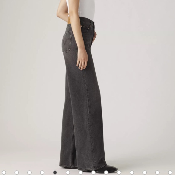 NWT Levi's Women's Ribcage Wide Leg Jeans - Black 29x32 - Picture 4 of 7